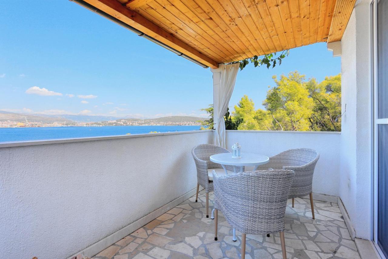 Apartments By The Sea Okrug Donji, Ciovo - 12502 Округ Горни Экстерьер фото