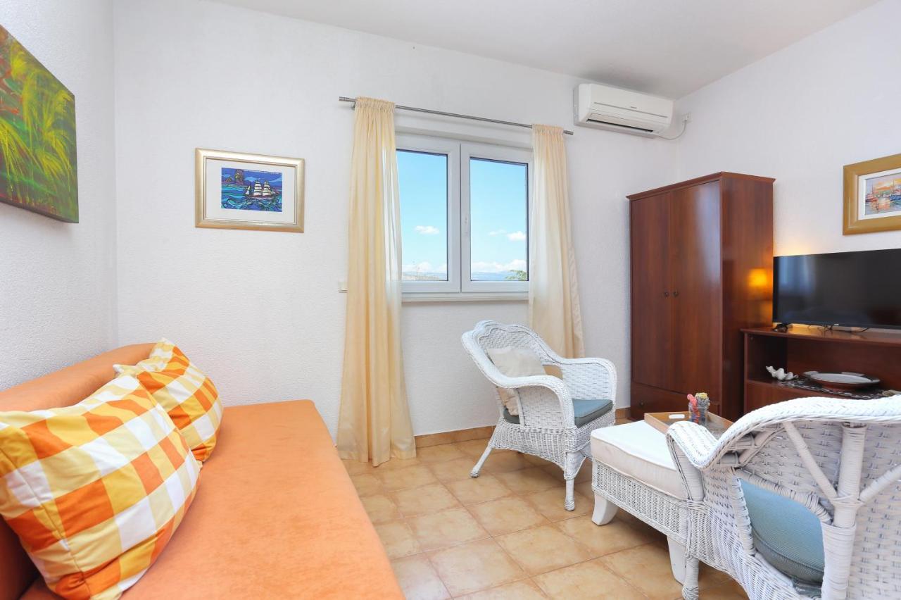 Apartments By The Sea Okrug Donji, Ciovo - 12502 Округ Горни Экстерьер фото